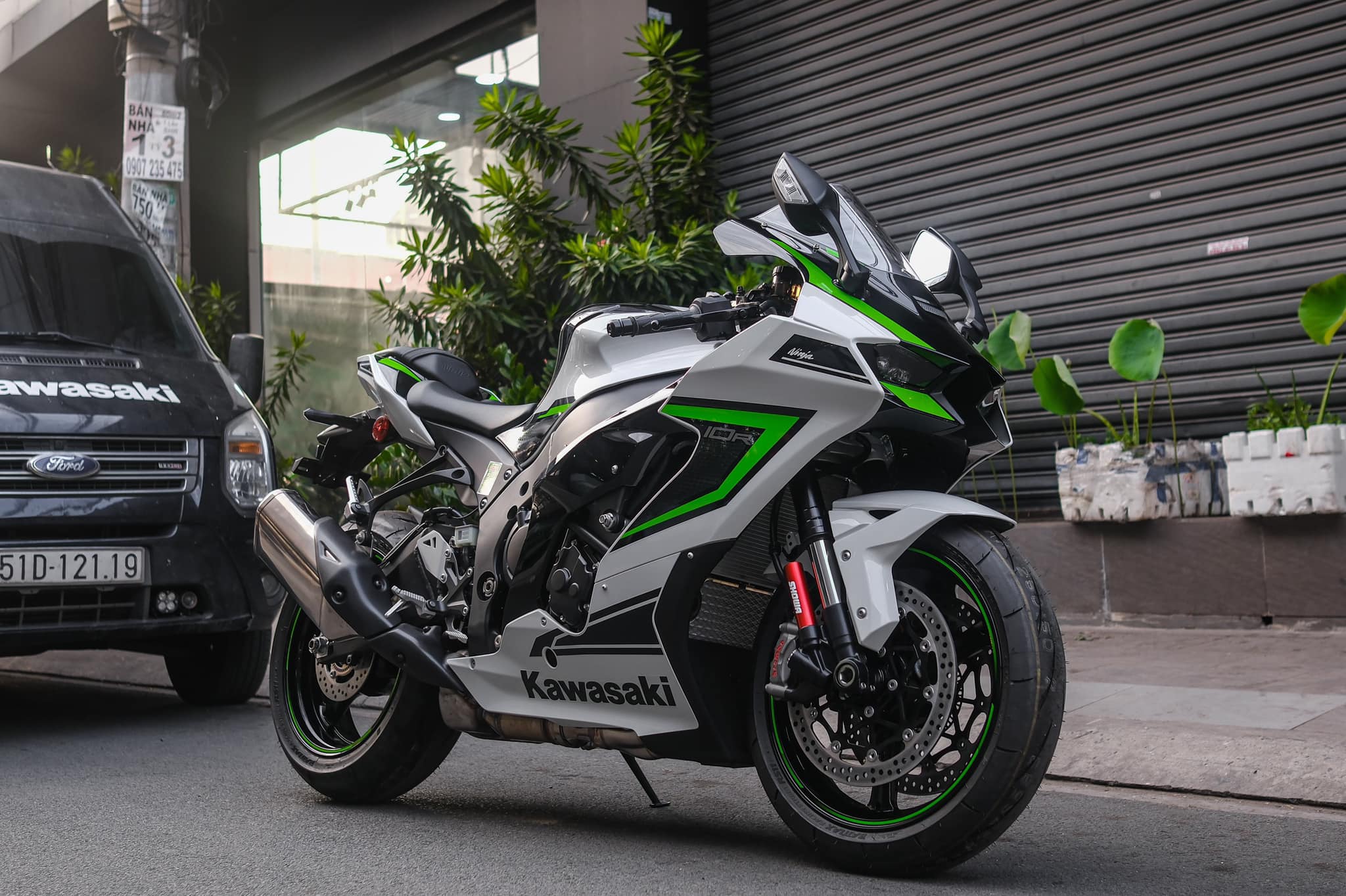 Kawasaki Ninja ZX-10R 2023 về Việt Nam, giá bán hấp dẫn hơn